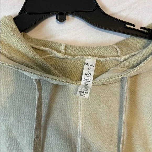 NWT Alo Washed Edge Hoodie in Light Green - Size Medium - Picture 5 of 7